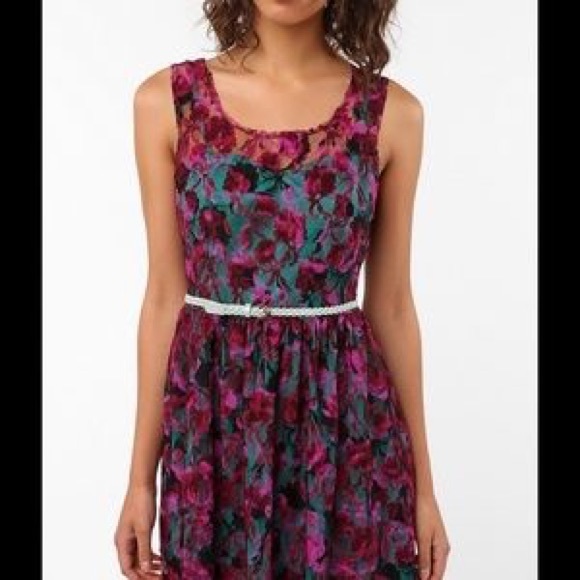 Pins & Needles Dresses Pins Needles Lace Overlay Dress Xs Taylor